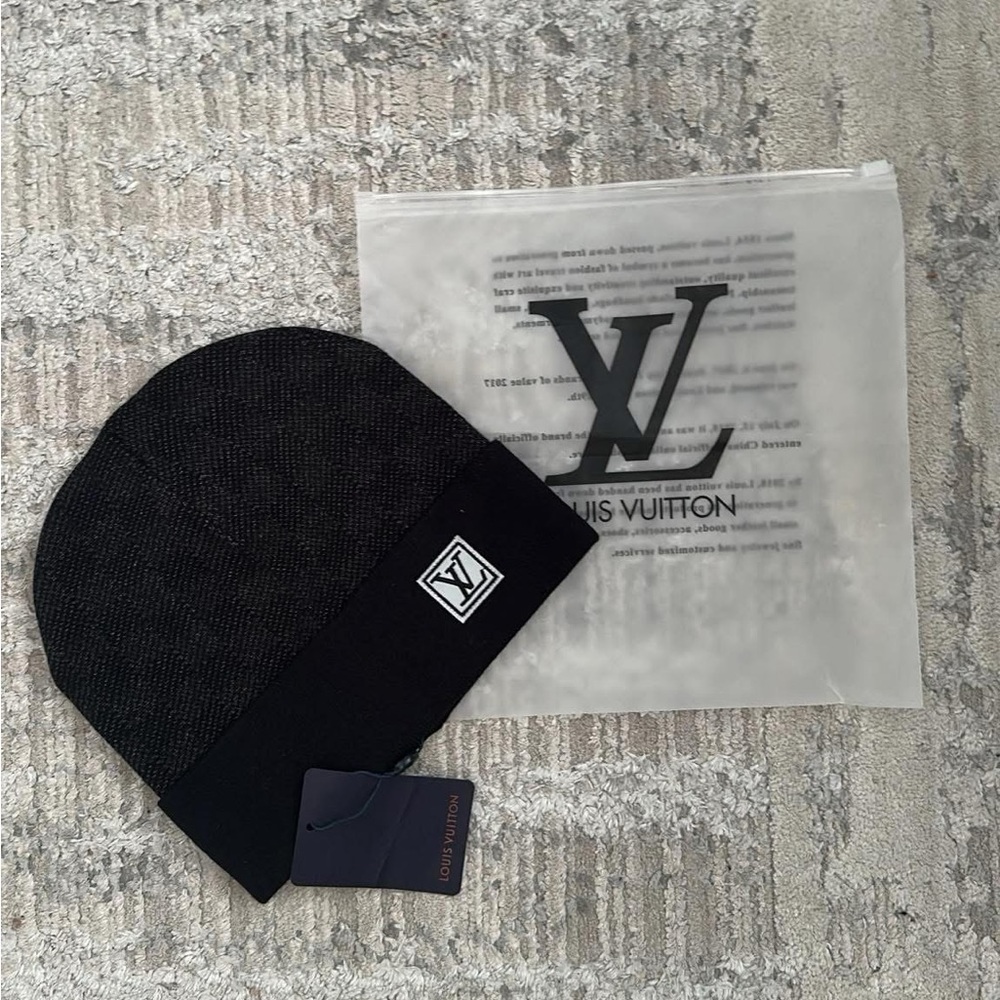 Louis Vuitton Black Knit Beanie